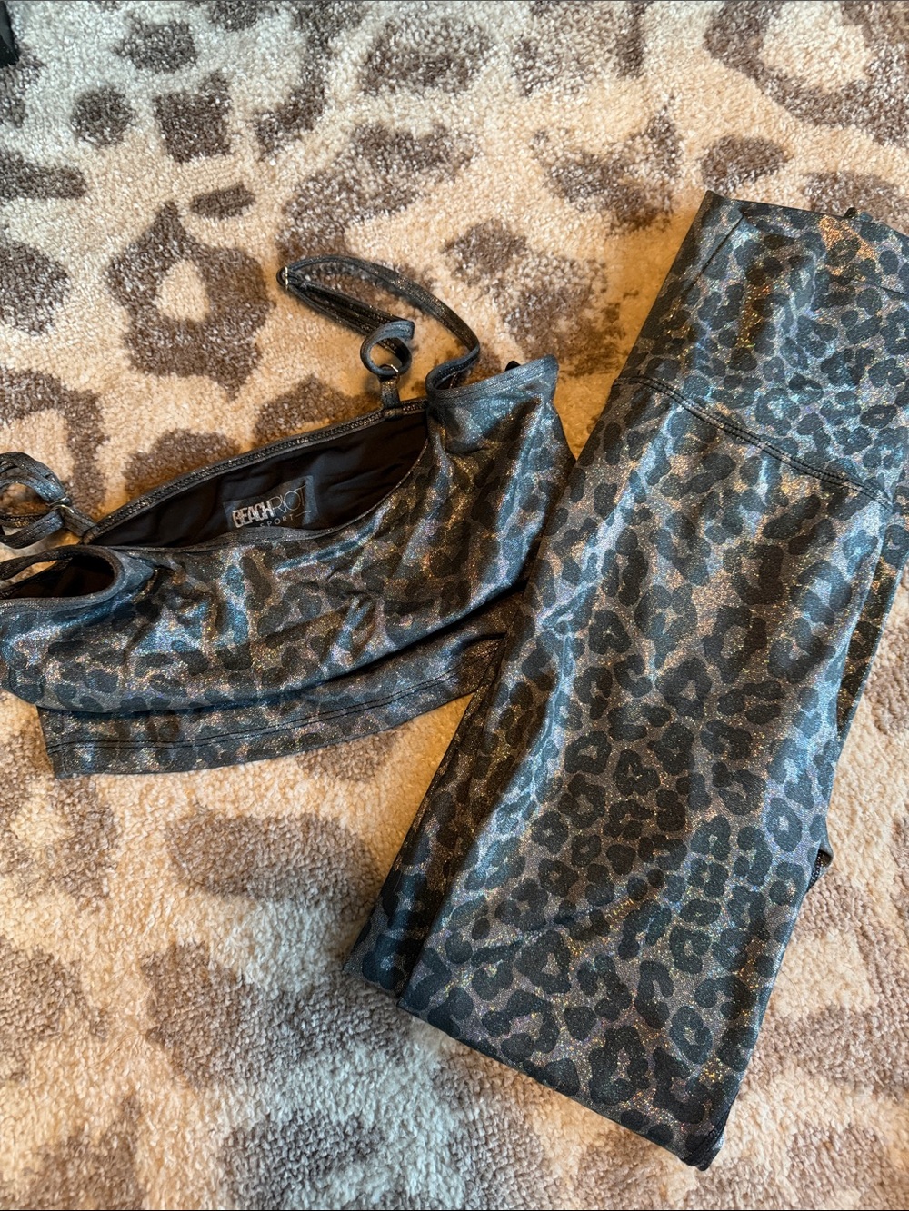 Matching Set! Sparkly Leopard-Print Leggings & Sports Bra